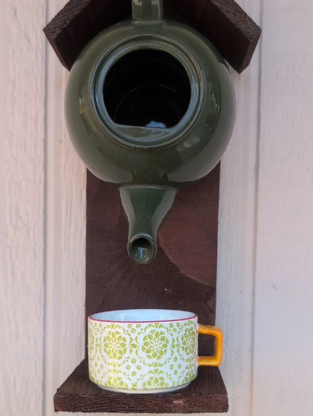 Rustic Wooden Handmade Bird Feeder Teapot Green Tea